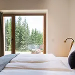 Neue Weizerhuette Hotel *