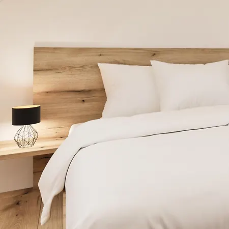 Neue Weizerhuette Hotel *