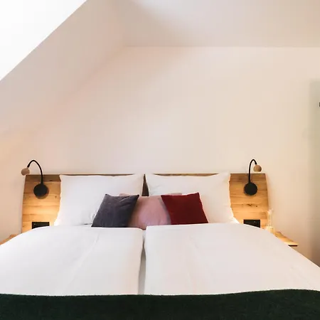 Neue Weizerhuette Hotel