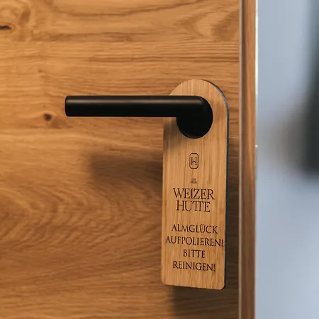 Neue Weizerhuette Szálloda