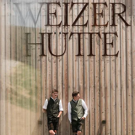 Neue Weizerhuette Hotel *